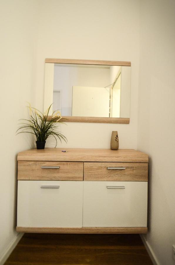 2 - High-Quality In The Heart Of Stuttgart 2 Appartement Buitenkant foto