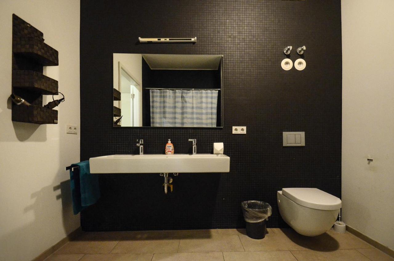 2 - High-Quality In The Heart Of Stuttgart 2 Appartement Buitenkant foto