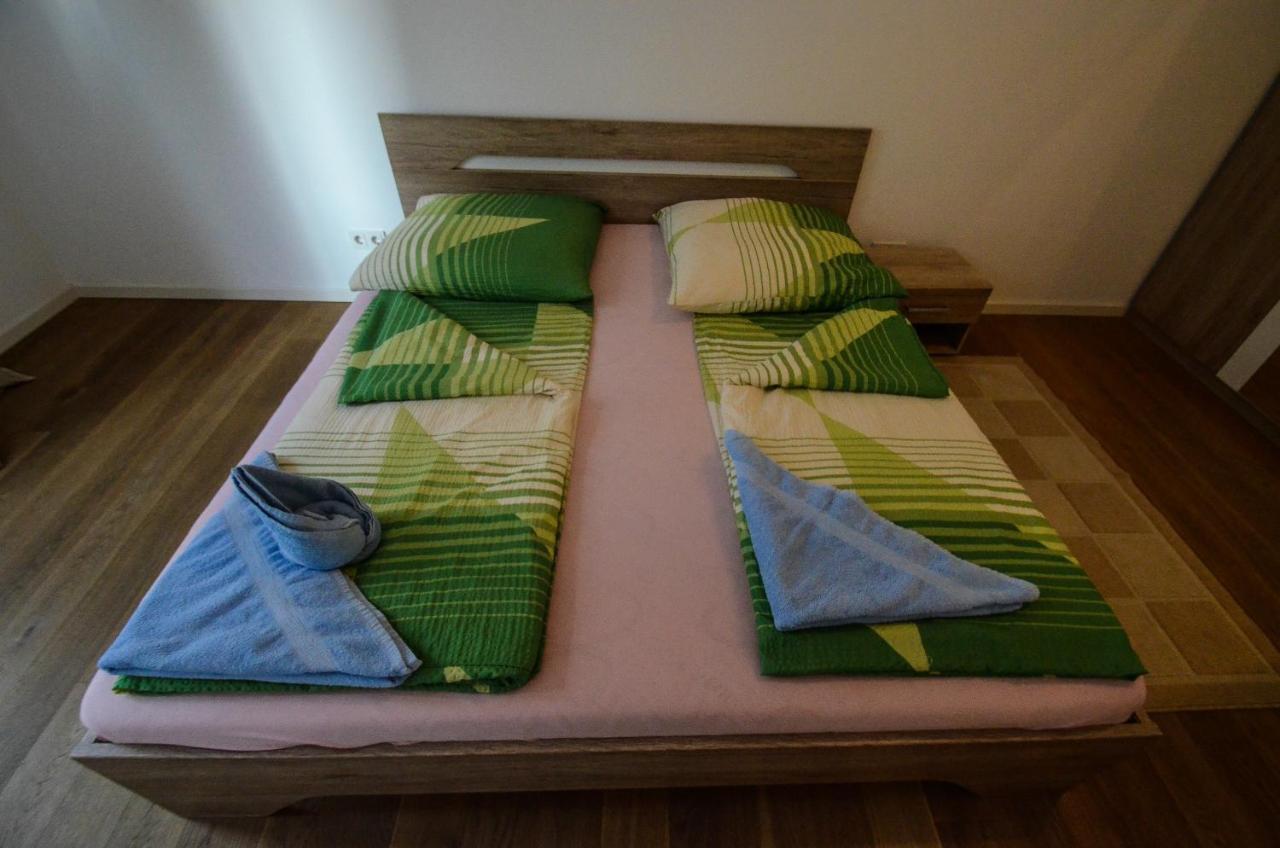 2 - High-Quality In The Heart Of Stuttgart 2 Appartement Buitenkant foto